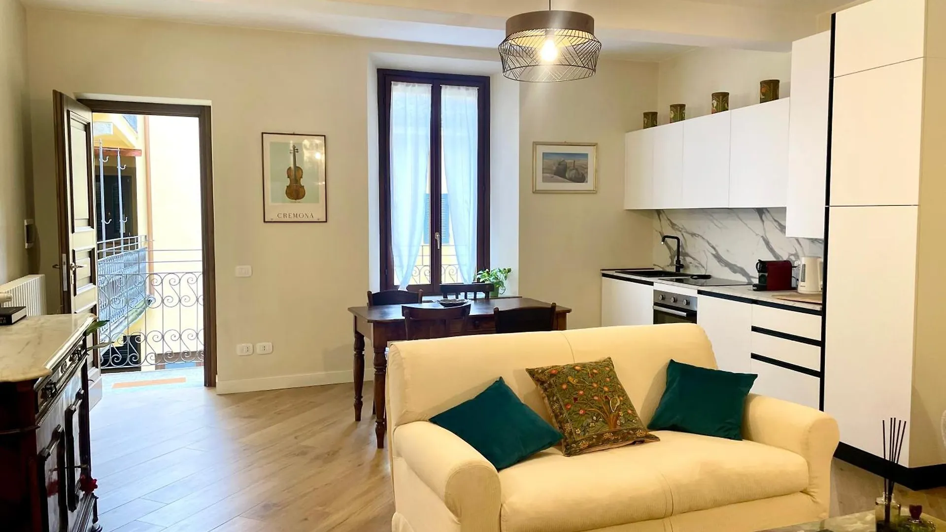 Apartamento Appartamenti Sole Cremona Itália
